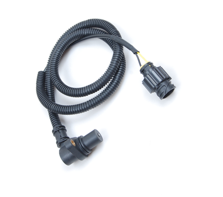 Truck Crankshaft Position Sensor For VOL 20508011 7420374282 20374282 0281002458