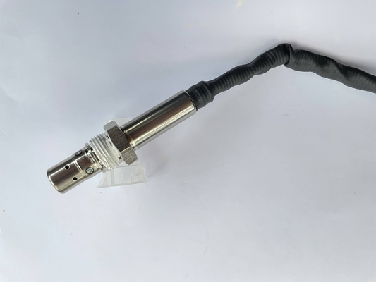 OE Standard 2012 Truck Engine NOx Sensor For DAF 2006245 5WK96661D